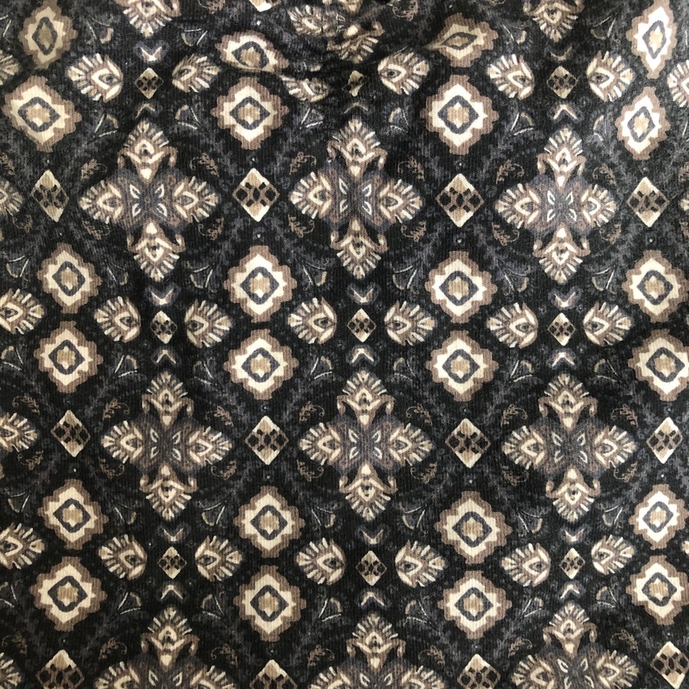 Strapless Cropped Aztec Patterned Top - Picture 3 of 3
